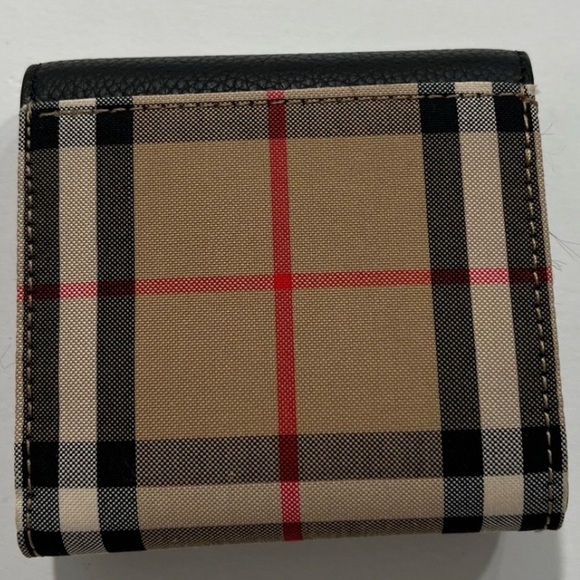 🌷💯Authentic Burberry Vintage Check Crossbody & Wallet🌷 - Picture 13 of 16